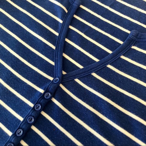 🟢[GAP] “Supersoft” Striped V-Neck Henley - Picture 5 of 13